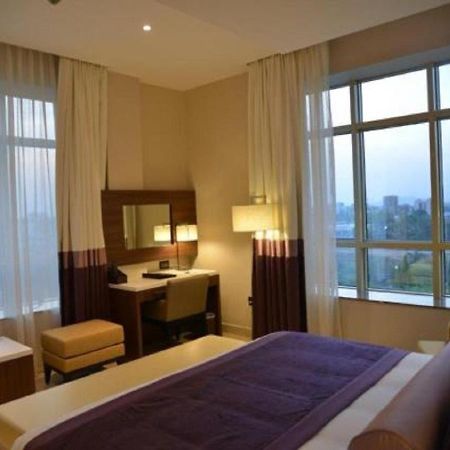 The Envoy Hotel Абуджа Экстерьер фото
