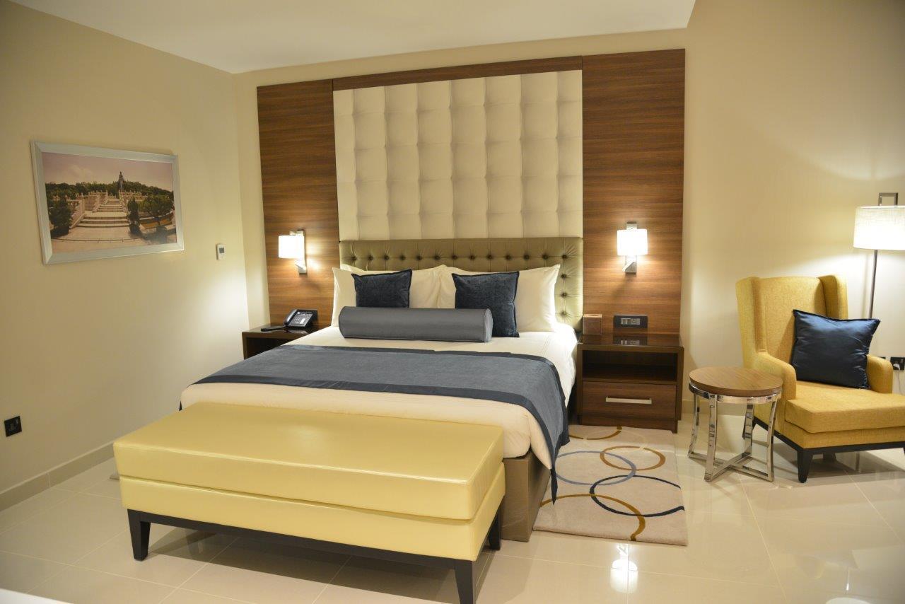 The Envoy Hotel Абуджа Экстерьер фото